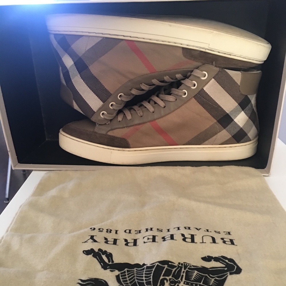 Burberry sneakers